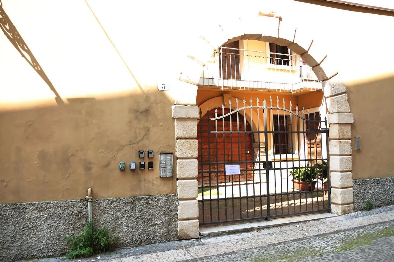 Appartamenti Museo 3 Werona Apartament